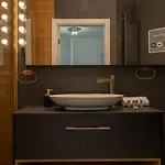 Marina Apartment, 3 Bedrooms, Balcony, Garage Lägenhet