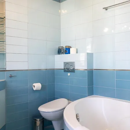 Marina Mokotow - 3 Bedrooms - Balcony - Garage